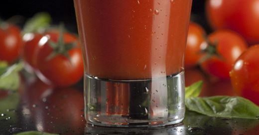 recipe image Jus de tomates glacé aux oignons caramélisés