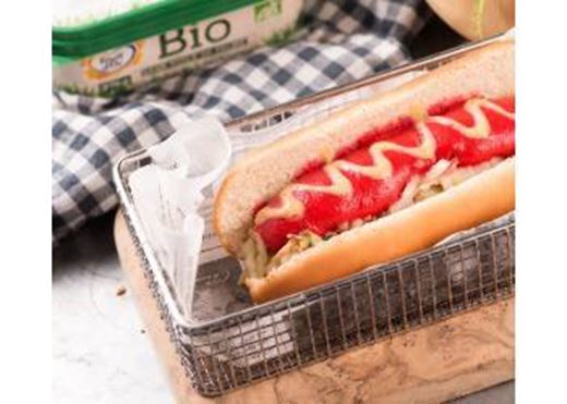 recipe image Hot-dog carotte, betteraves, margarine et moutarde